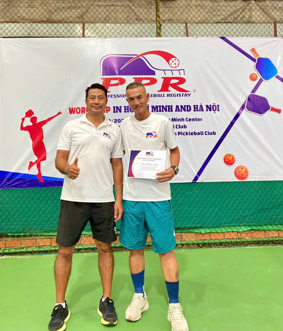 HLV Phan Hoàng Kiệt trong hoạt động nhận chứng nhận PPR Pickleball